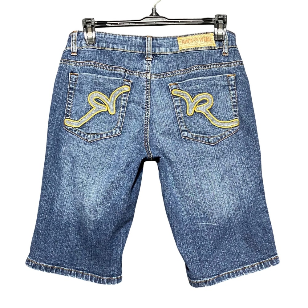Rocawear Women's Y2K Denim Bermuda Shorts Blue Medium Wash Embroidered Size 9‎